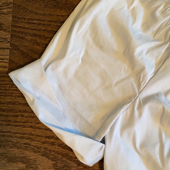 BCBG Max Azria peplum blouse in sheer cotton spandex blend. - Picture 4 of 7